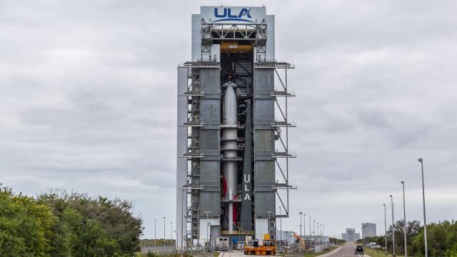 Vulcan raket in de Verticle Integration Facility